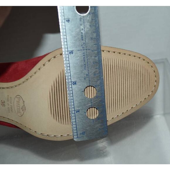 VGUC  Womens Designer Italian Suede Pumps - Picture 8 of 8